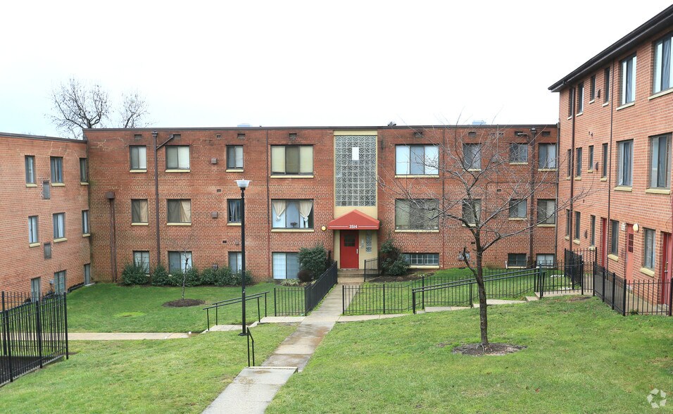 More Photos Of 3647 6th St SE, Washington Apartments For Sale