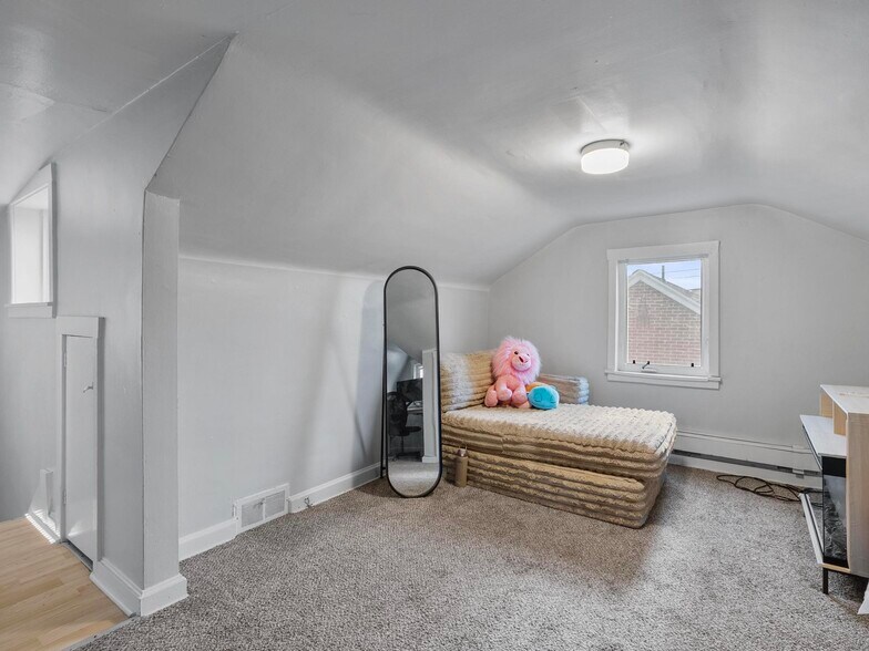 More Photos Of 37 S 700 W, Provo Apartments For Sale