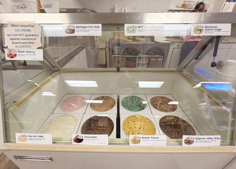 More Photos Of 1866 W Trask Lake Rd, Barton City Service Station For Sale
