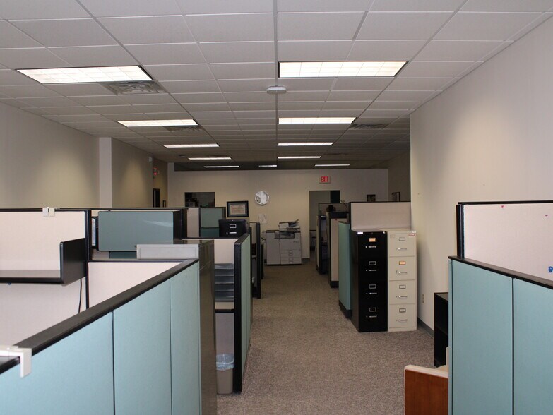 More Photos Of 74 S Main St, Fond Du Lac Loft Creative Space For Sale