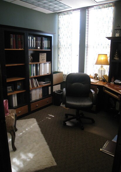 More Photos Of 287 E Fountain Blvd, Colorado Springs Medical For Sale