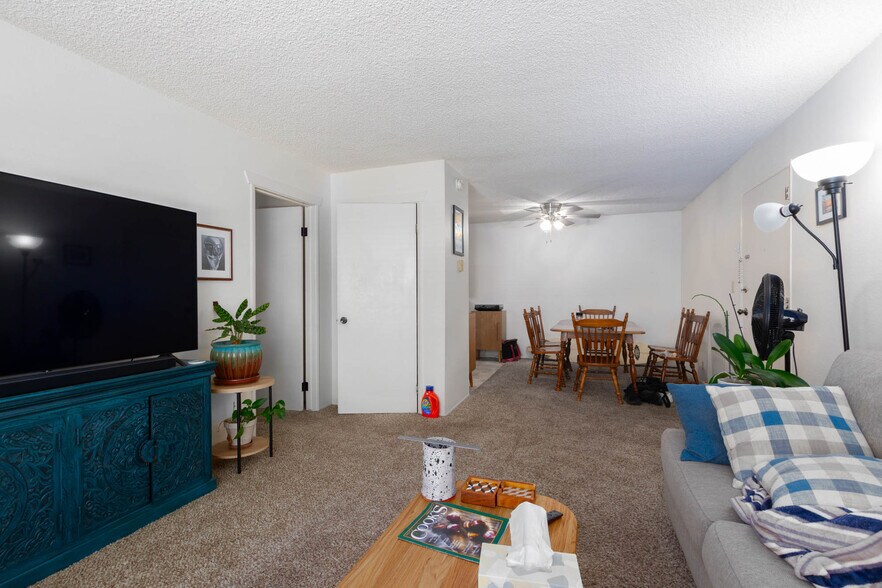 More Photos Of 4355 Iowa St, San Diego Apartments For Sale