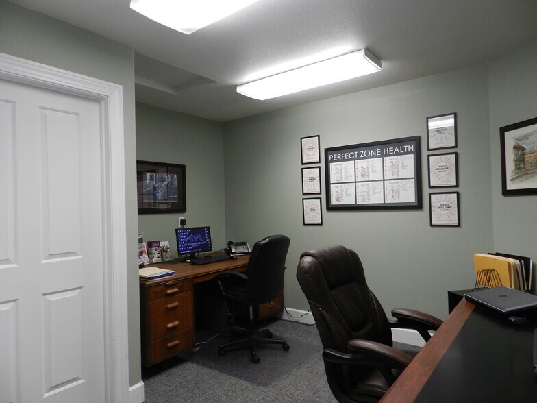 More Photos Of 1541 Ogden Rd, Montrose Medical For Lease