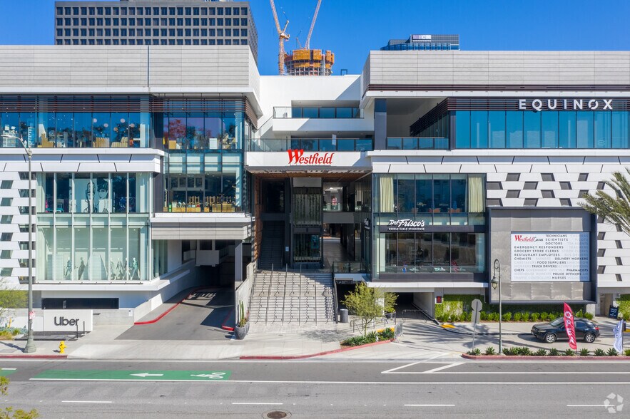 More Photos Of 10250 Santa Monica Blvd, Los Angeles General Retail For Lease