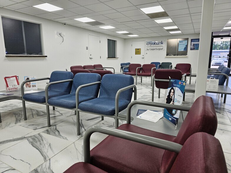 More Photos Of 9765 San Jose Blvd, Jacksonville Medical For Lease