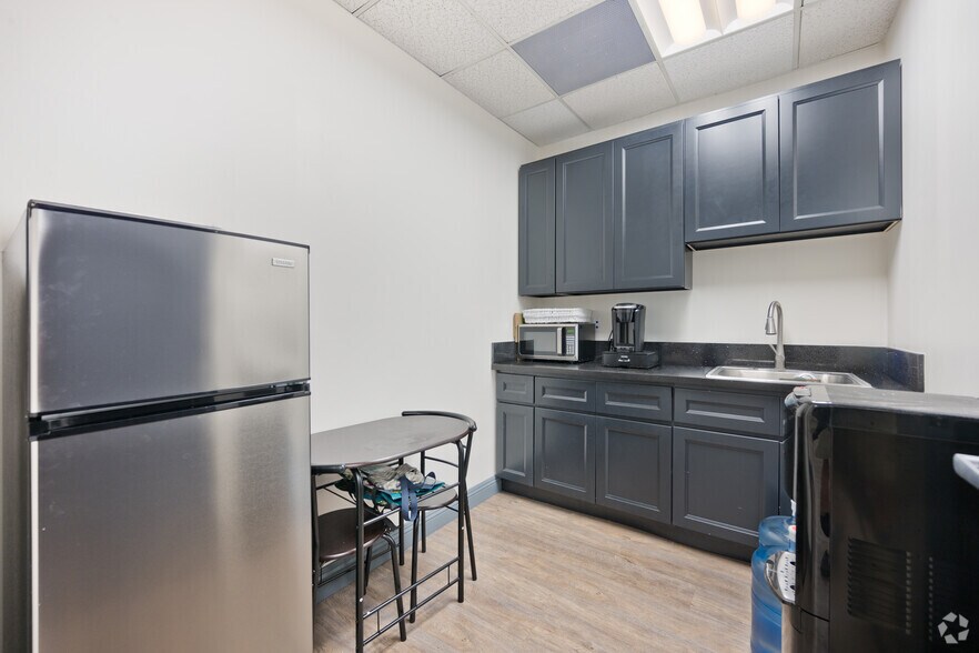 More Photos Of 10807 Laurel St, Rancho Cucamonga Medical For Sale