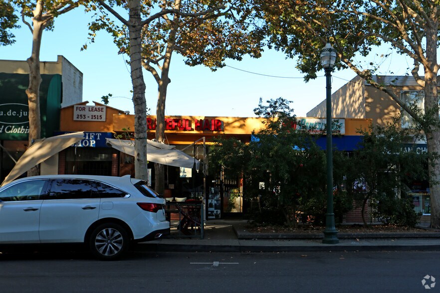 More Photos Of 1389 N Main St, Walnut Creek Storefront For Lease