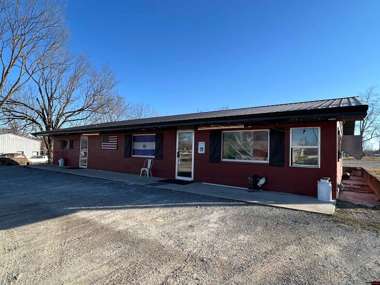 Primary Photo Of 9746 Hwy 62 E, Viola Restaurant For Sale