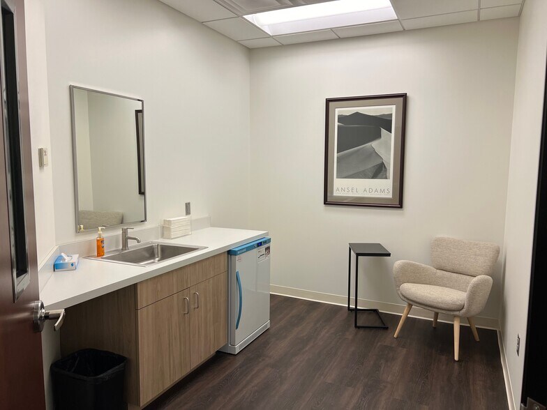 More Photos Of 220 Park Ave S, Saint Cloud Office For Sale