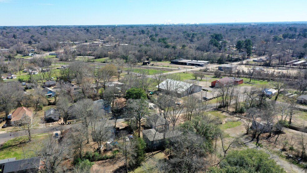 More Photos Of 443 S Main St, Longview Apartments For Sale