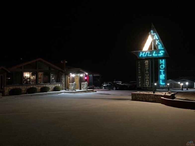 More Photos Of 31535 Highway 83, Warsaw Hospitality For Sale