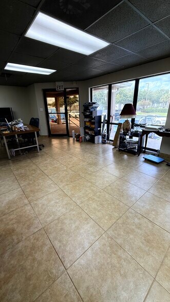 More Photos Of 1314-1334 Spruce Ave, Orlando Warehouse For Lease