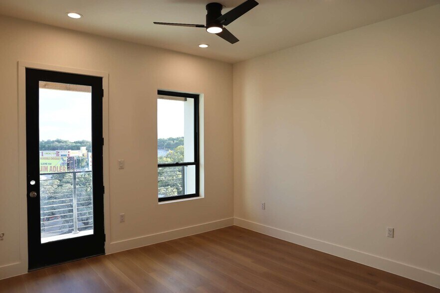 More Photos Of 10899 S Hausman Rd, San Antonio Apartments For Sale
