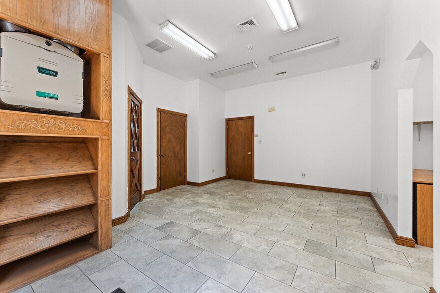 More Photos Of 5680 Central Ave, Portage Warehouse For Lease