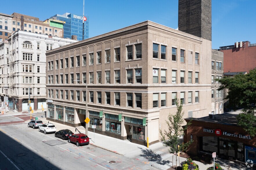 More Photos Of 756 N Milwaukee St, Milwaukee Office For Lease