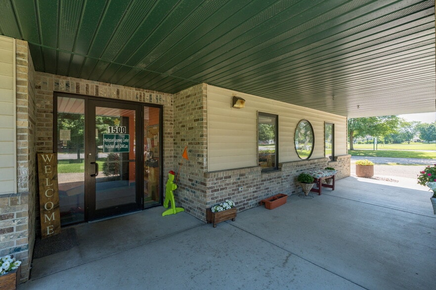 More Photos Of 1500 Edgewood Blvd, North Mankato Schools For Sale