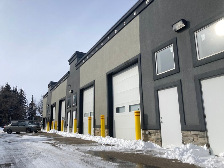 More Photos Of 9903 209 St NW, Edmonton Warehouse For Sale