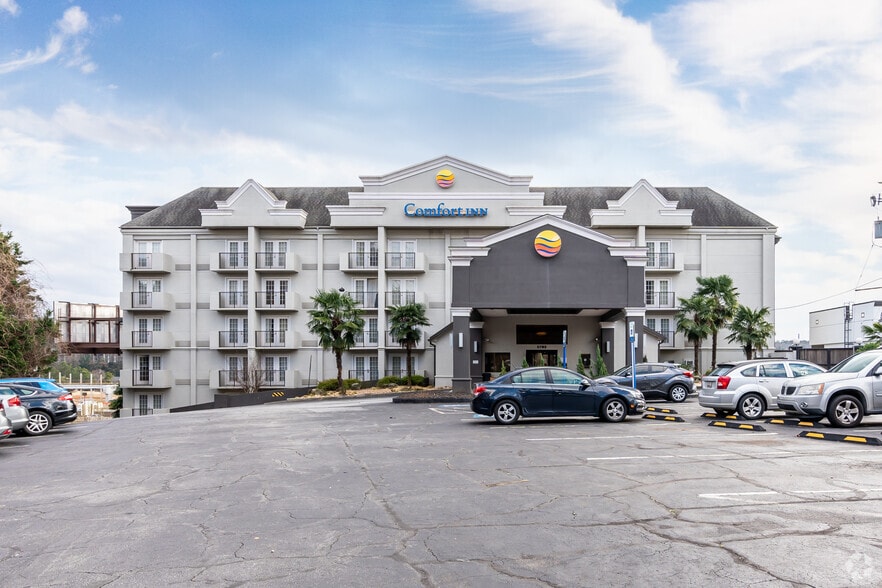 More Photos Of 5793 Roswell Rd NE, Atlanta Hotel For Sale