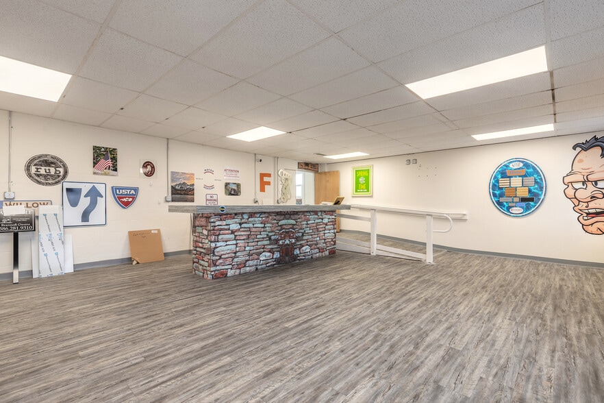 More Photos Of 529 Ridgewood Ave, Daytona Beach Freestanding For Sale