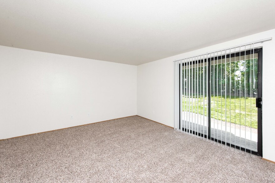 More Photos Of 2628 NE Red Sunset Dr, Gresham Apartments For Sale