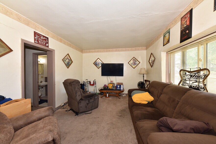 More Photos Of N96W20275 County Line Rd, Menomonee Falls Multifamily For Sale
