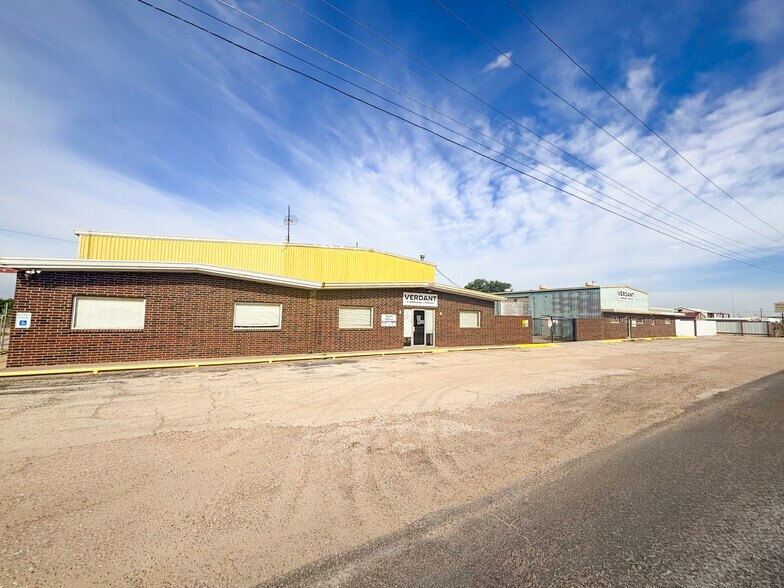 Primary Photo Of 3803 Mankins Ave, Odessa Warehouse For Sale