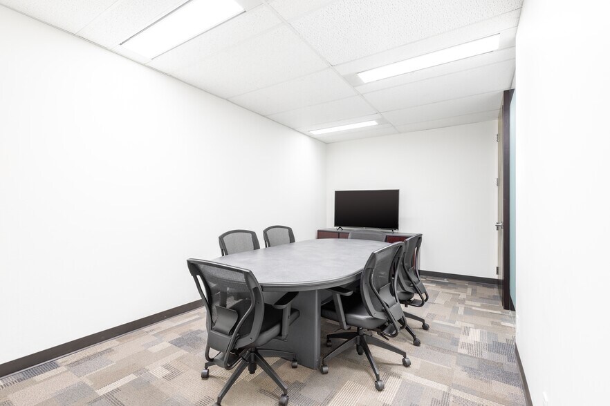 More Photos Of 5 Richard Way SW, Calgary Coworking Space