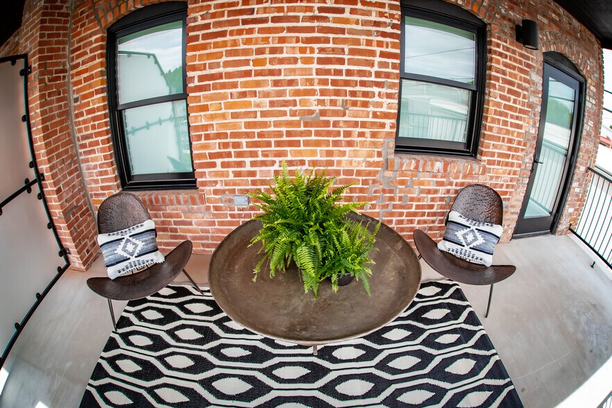 More Photos Of 315 S Trenton Ave, Tulsa Office For Lease