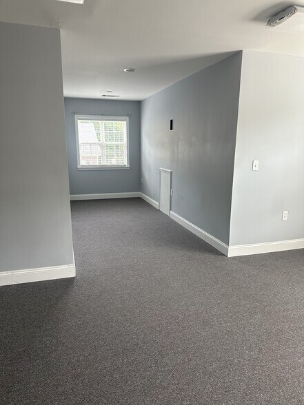 More Photos Of 405-407 Parker Ivey Dr, Greenville Medical For Lease