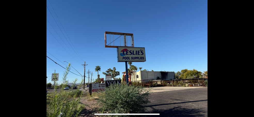 More Photos Of 5961-5971 N Oracle Rd, Tucson Freestanding For Lease