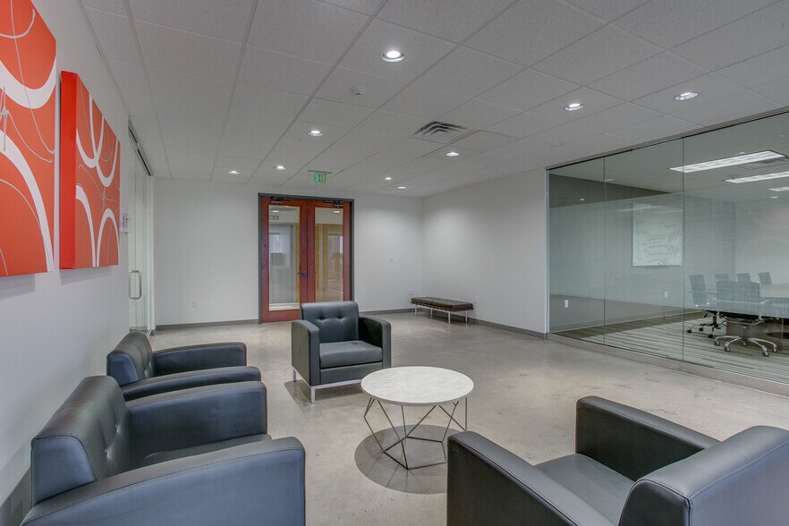 More Photos Of 13601 Preston Rd, Dallas Office For Sale