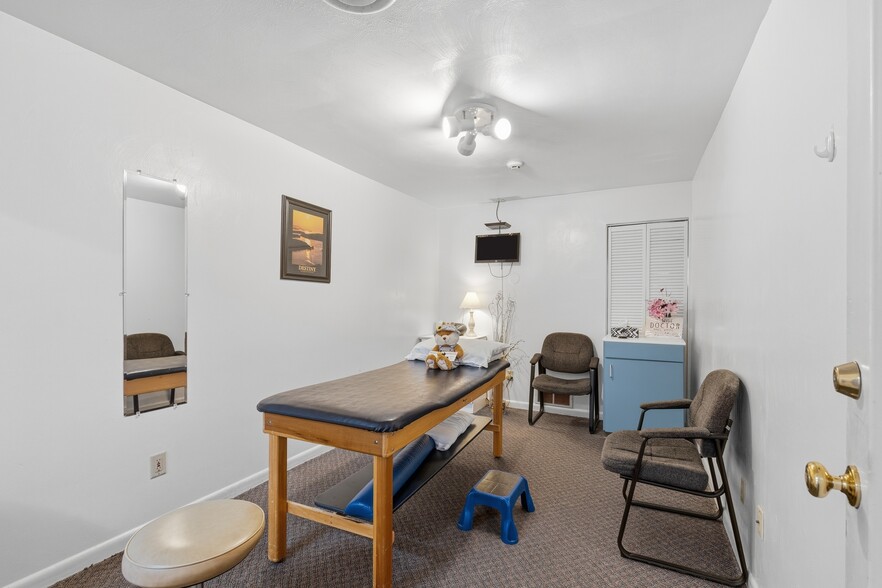 More Photos Of 507 Pittsburgh St, Springdale Rehabilitation Center For Sale