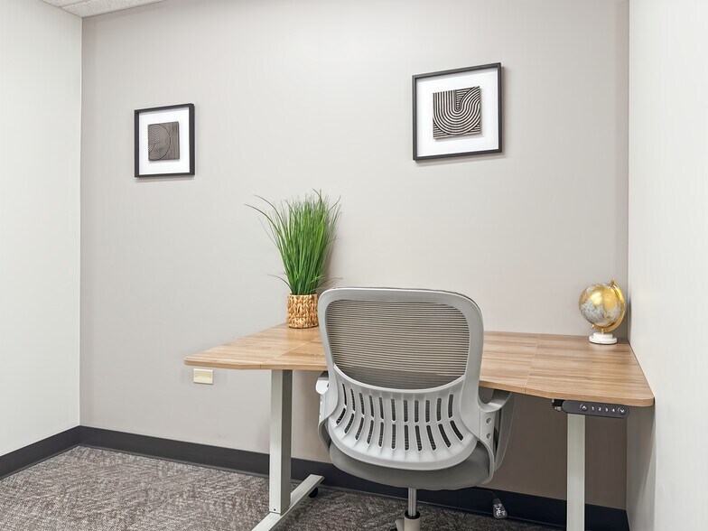 More Photos Of 3900 S Wadsworth Blvd, Lakewood Coworking Space