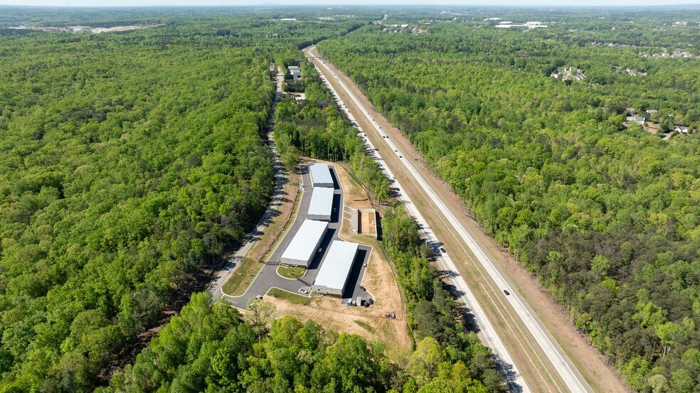 More Photos Of 5092 Hog Mountain Rd, Flowery Branch Self Storage For Sale