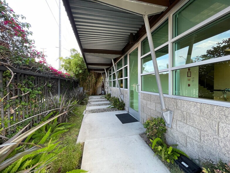 More Photos Of 13806 S Inglewood Ave, Hawthorne Loft Creative Space For Sale