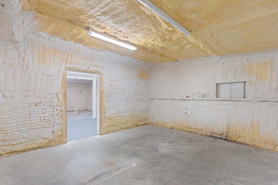 More Photos Of 2755 US Highway 69, Lufkin Storefront Retail Office For Sale