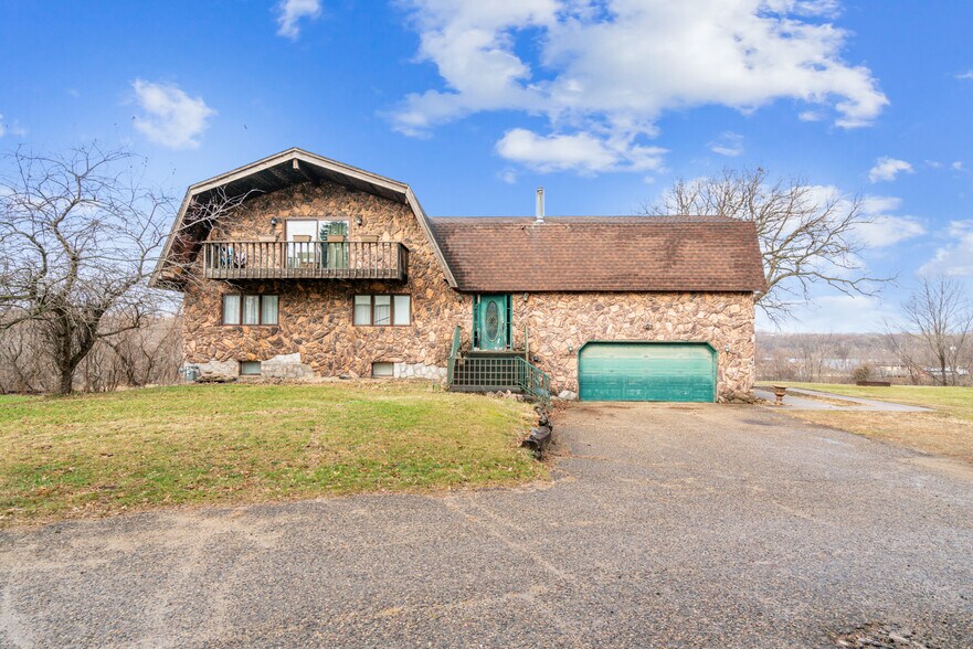 More Photos Of 388 W 9th Ave, Saint Paul Park Restaurant For Sale