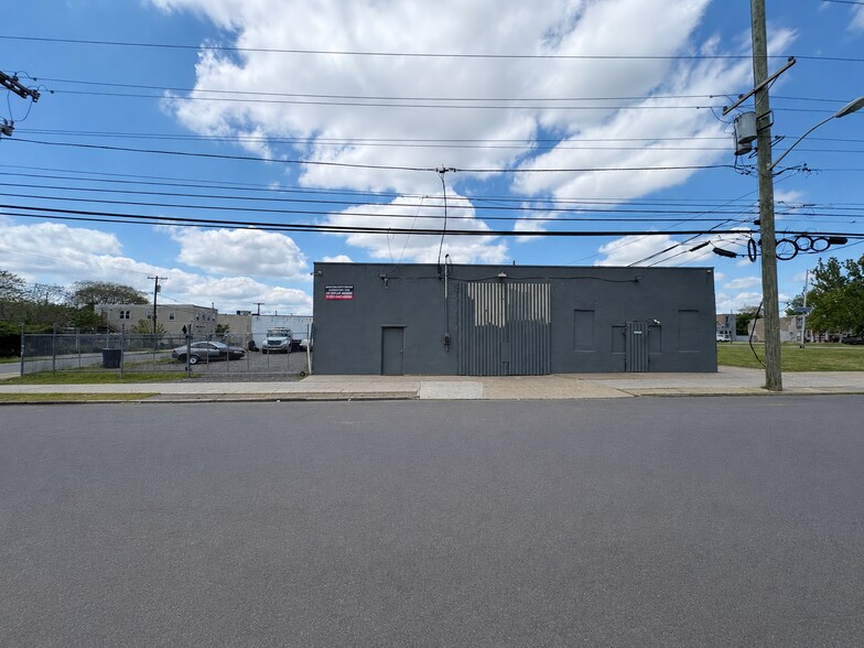 More Photos Of 1215 S 6th St, Camden Manufacturing For Sale