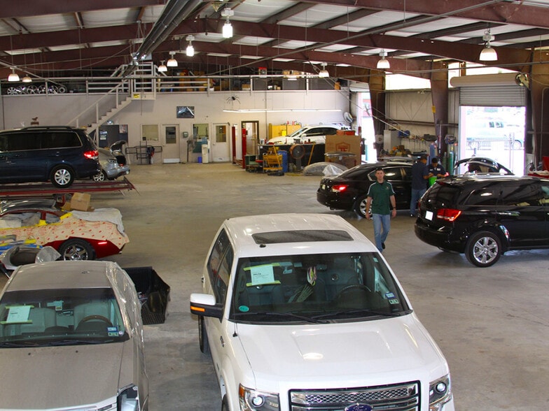 More Photos Of 15920 Kuykendahl Rd, Houston Auto Repair For Sale