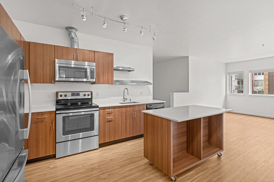 More Photos Of 1280 Harrison St, Seattle Apartments For Lease