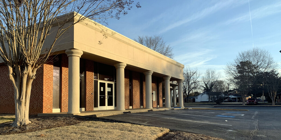 Primary Photo Of 555 Big a Rd, Toccoa Bank For Lease