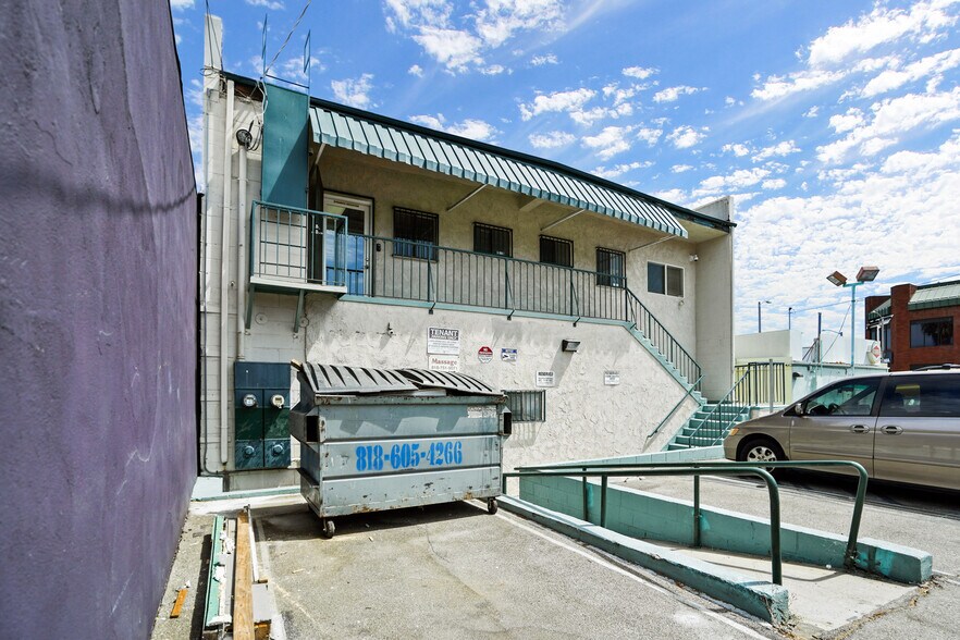 More Photos Of 14406-14410 Ventura Blvd, Sherman Oaks Storefront Retail Office For Lease
