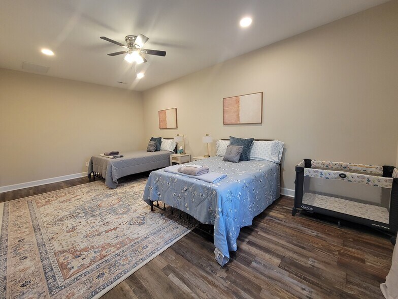 More Photos Of 109 E Highfill Ave, Liberty Apartments For Sale