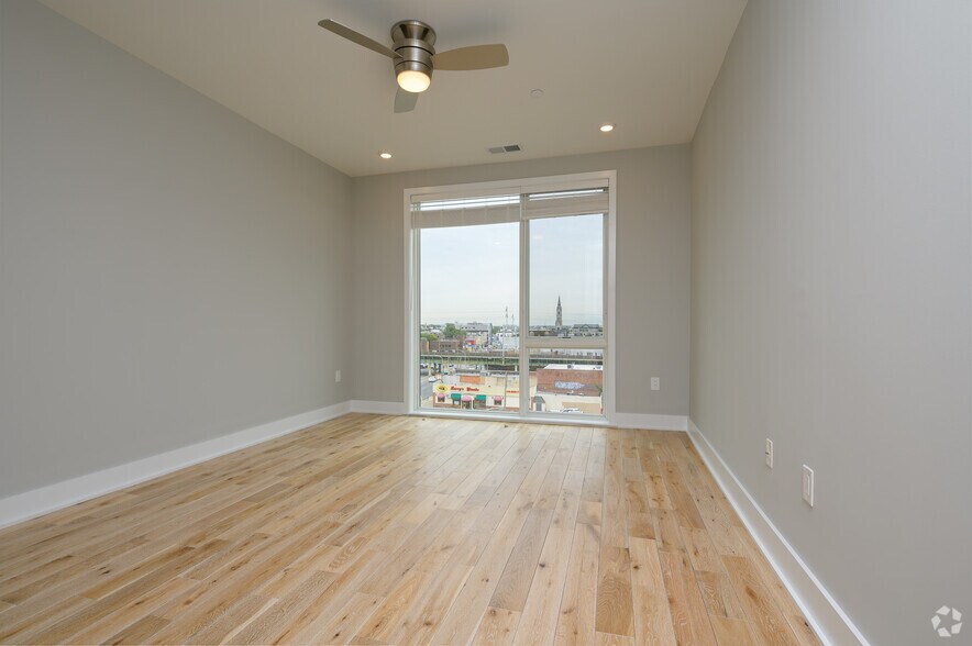 More Photos Of 1000-1038 W Girard Ave, Philadelphia Apartments For Lease