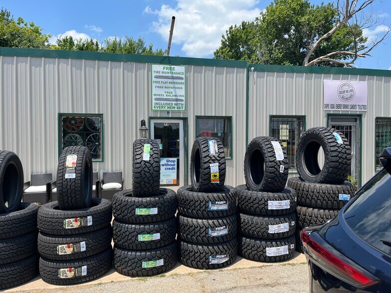 More Photos Of 711 S Mirick Ave, Denison Auto Repair For Sale