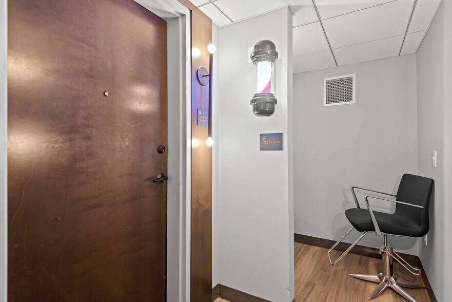 More Photos Of 2640 Nicollet Ave, Minneapolis Apartments For Lease