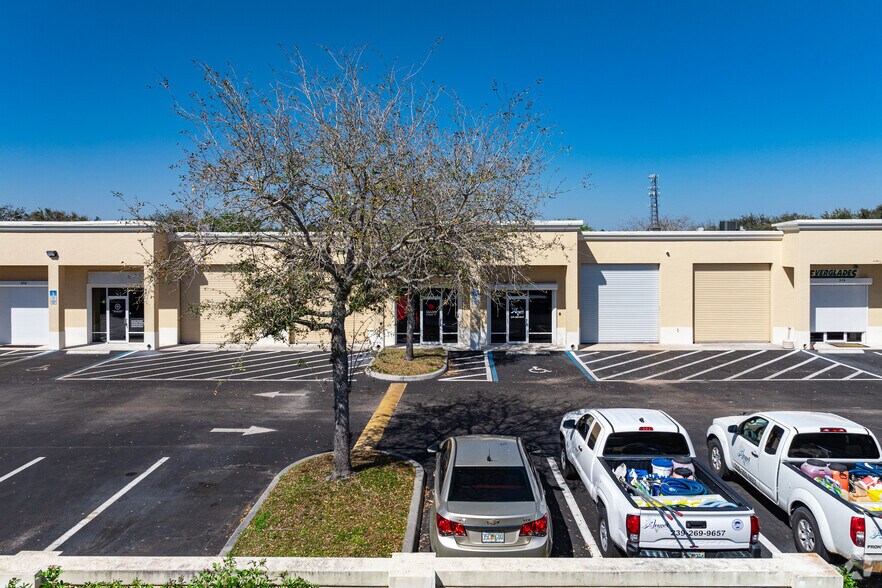 More Photos Of 3888 Mannix Dr, Naples Light Manufacturing For Lease