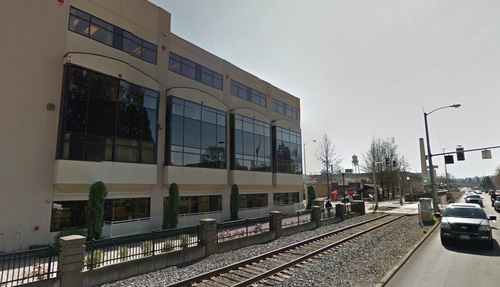 More Photos Of 1241 State St, Salem Office For Sale