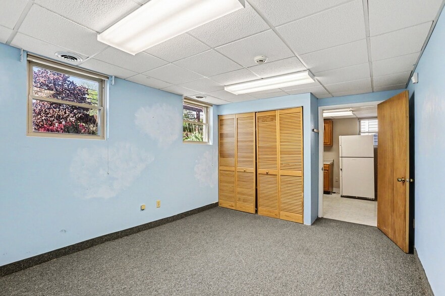 More Photos Of 200 Westfall Rd, Rochester Office For Sale