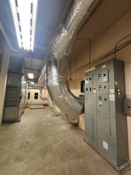 More Photos Of 14733 Main St, Moores Hill Flex For Sale